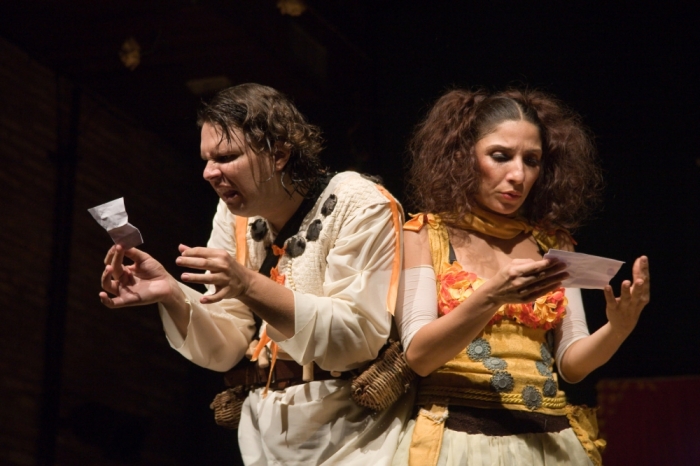 Clowns de Shakespeare fazem sua própria "tradução" de "Muito Barulho por Nada" (Foto Clowns/Divulgação)